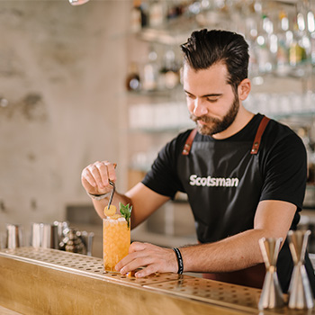 Commercial Ice Machines: Are You Using the Right Type of Ice for Your Business?